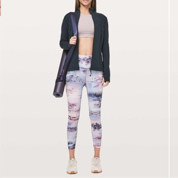 Lululemon Wunder Under High Rise 7/8 Leggings Purple Blue Floral Size 10 - Picture 1 of 13